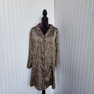 Avenue Body Collared Button Down Sleep Shirt Night Pajamas Satin Leopard 18/ 20
